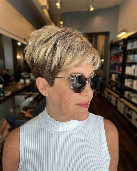 best hairstyles for women over 65|short hairstyles for 60+ ladies.